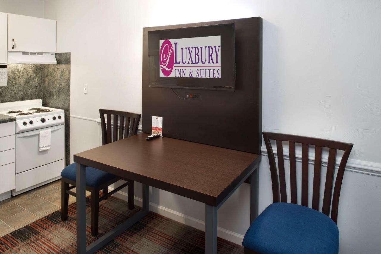 Luxbury Inn & Suites Maryville Kültér fotó